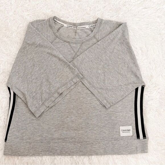 Calvin Klein Grey Short Sleeve Loungewear Athleisure Pullover Sweatshirt SZ M - Picture 1 of 9